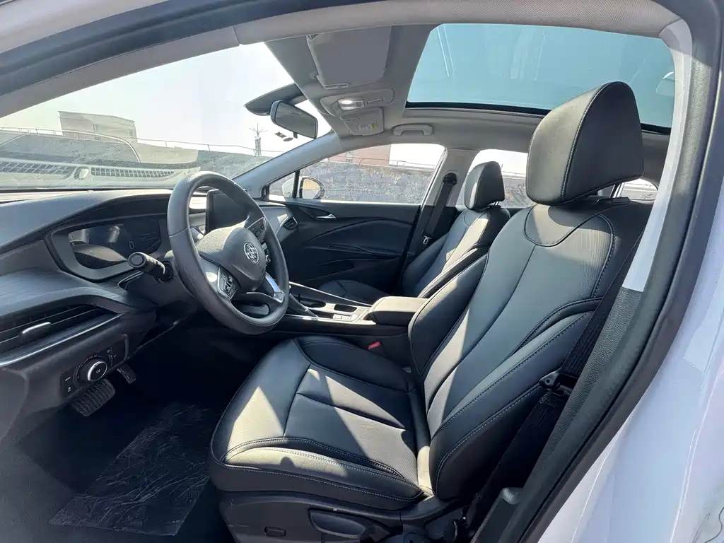 BUICK SLIGHTLY BLUE 6