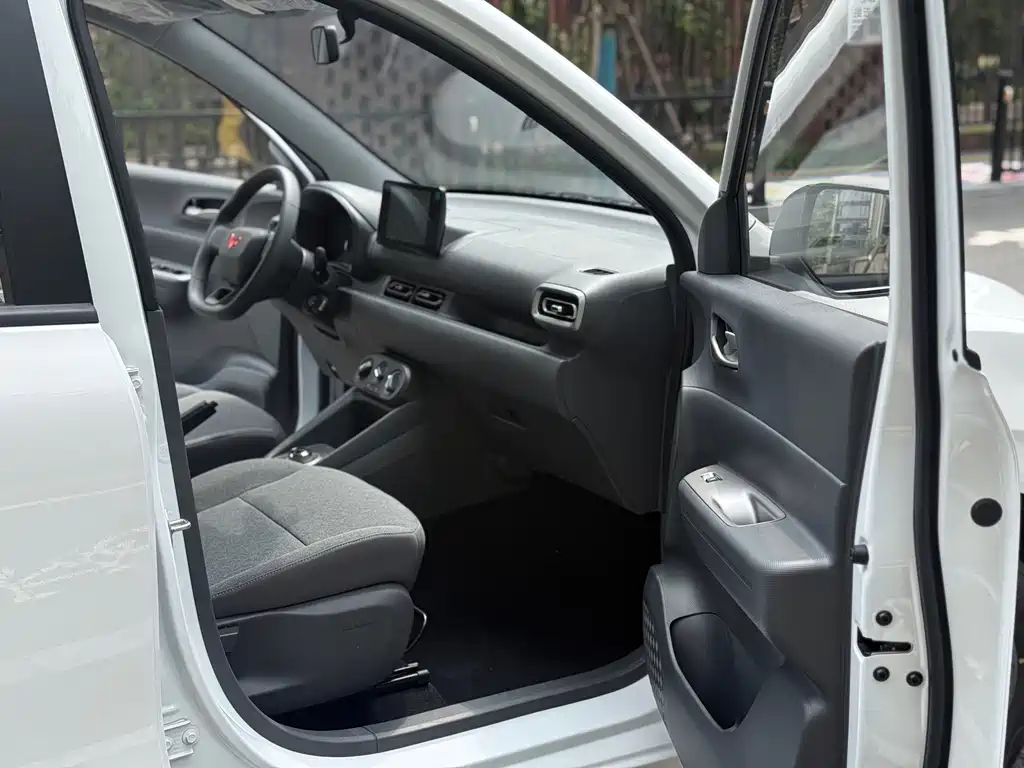 Wuling Hongguang EV — миниатюра 8