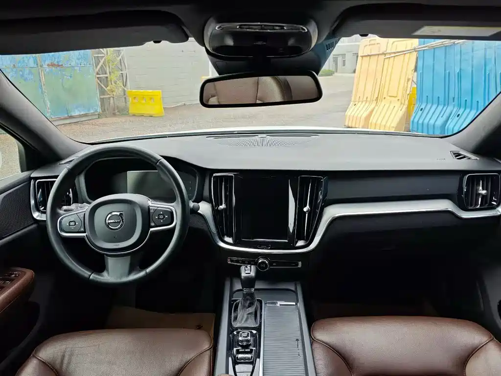 Volvo S60 2021 T4 Luxury
