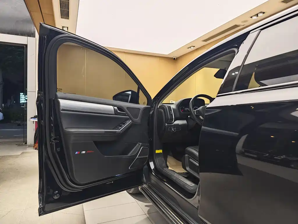 BYD Tang 2019 2.0T AT 7 мест VI