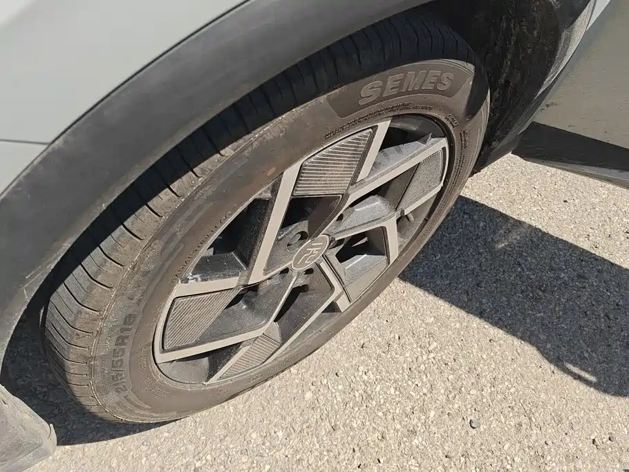 BYD Yuan Plus — миниатюра 6