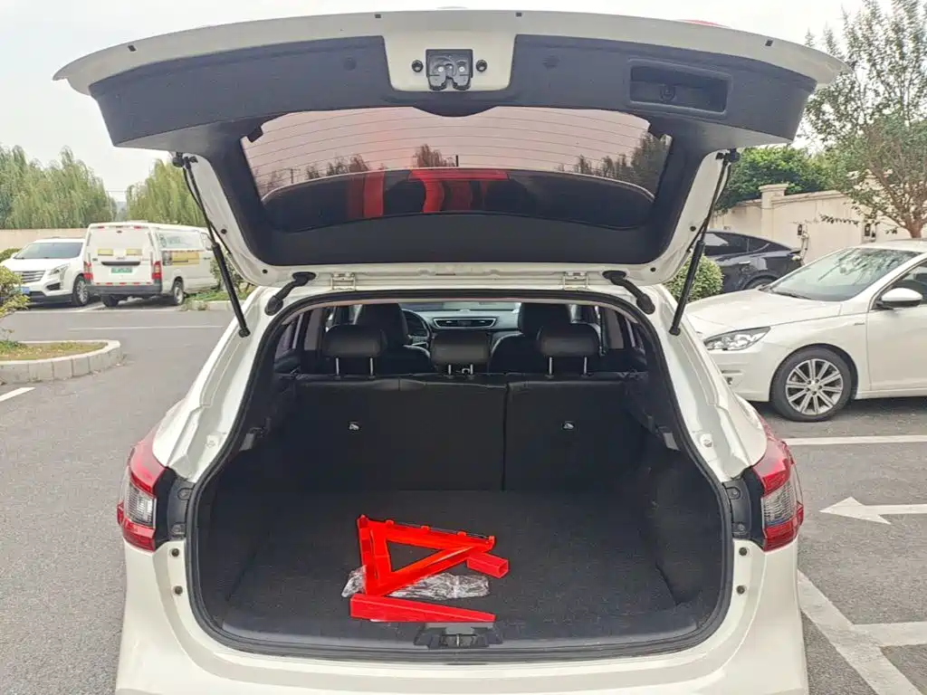 Nissan Qashqai — миниатюра 19