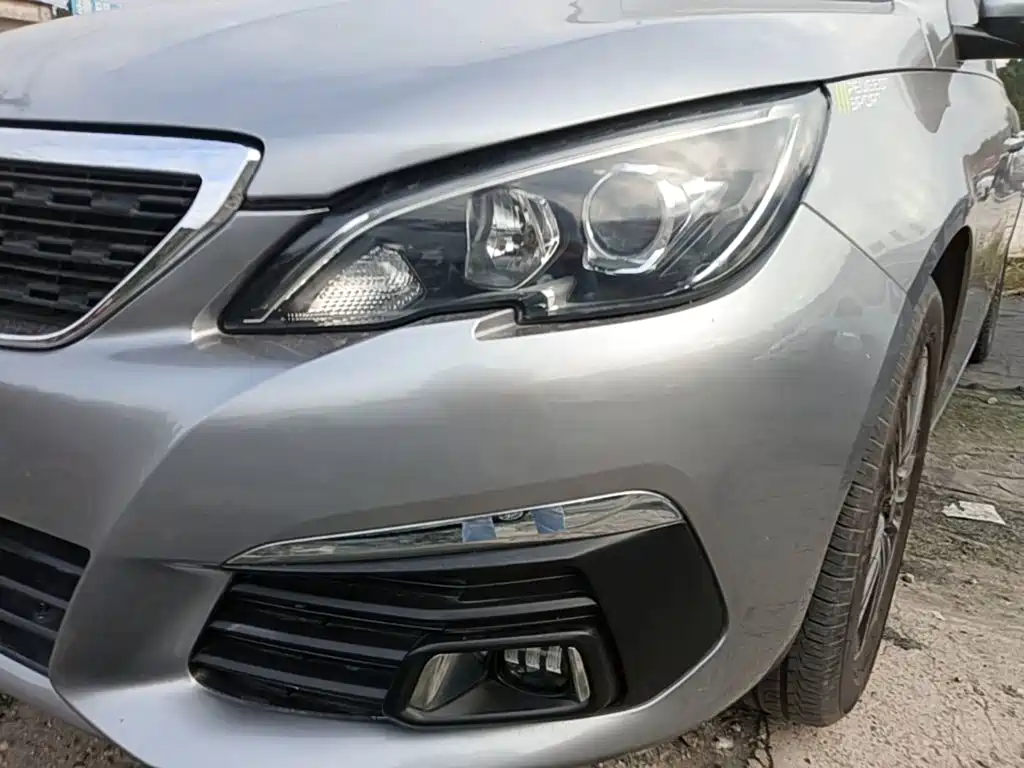 Peugeot 308 — миниатюра 24