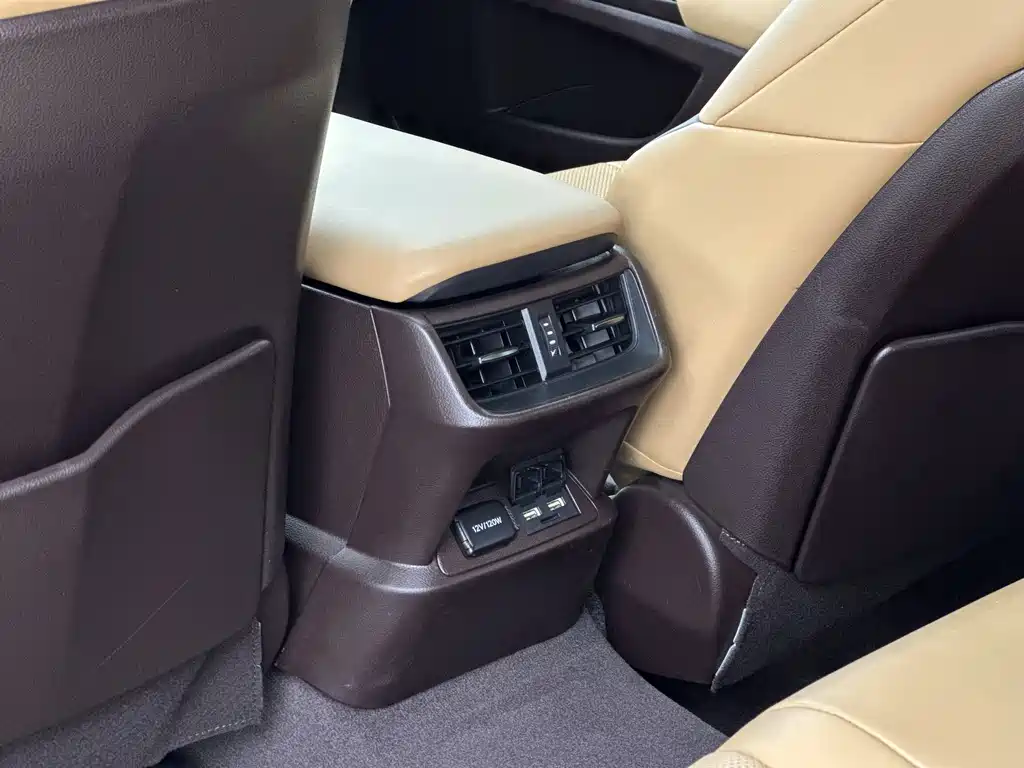Lexus ES 2020 200