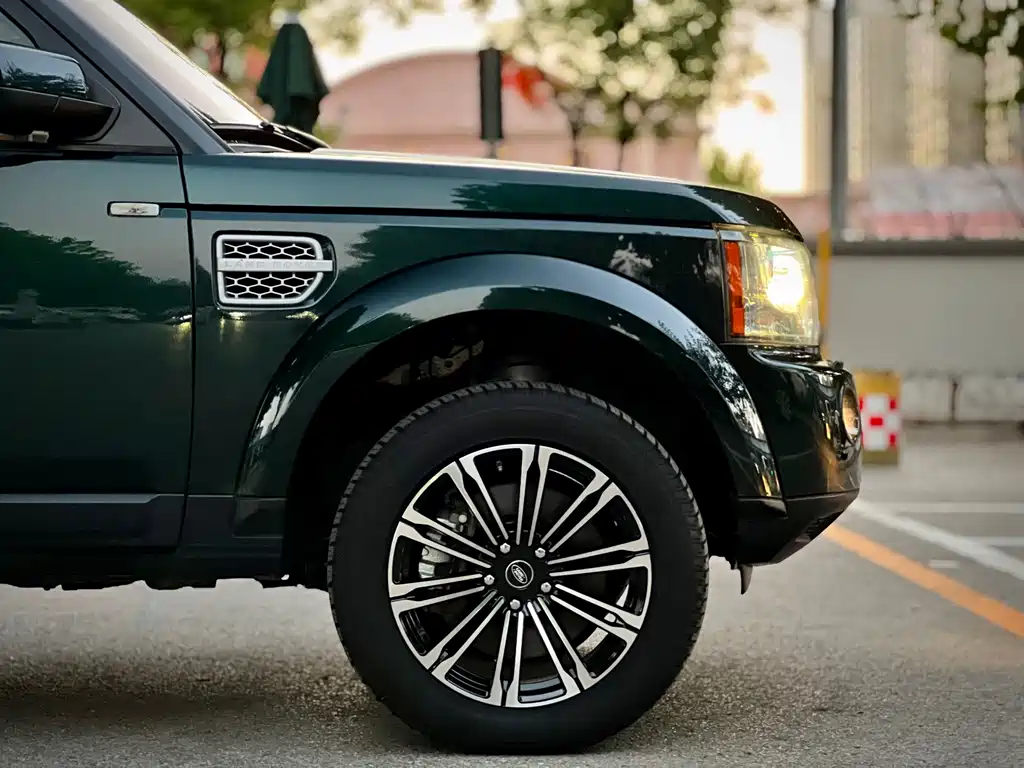 Land Rover Discovery — миниатюра 37