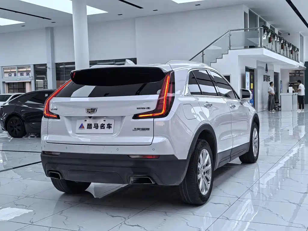 Cadillac XT4 — миниатюра 14