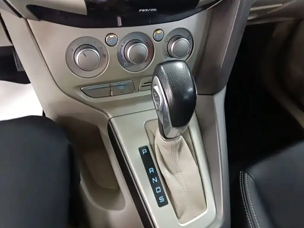 Ford Focus — миниатюра 14