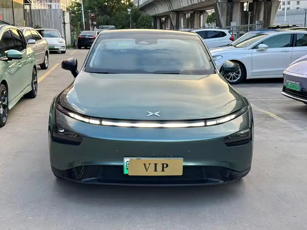 XPeng P7 — миниатюра 2
