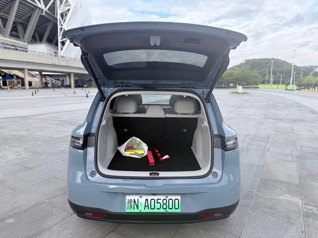 Leapmotor Leapmotor B01 — миниатюра 10