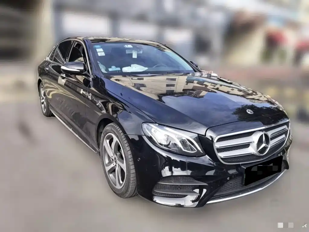 Mercedes-Benz E-Class — миниатюра 3