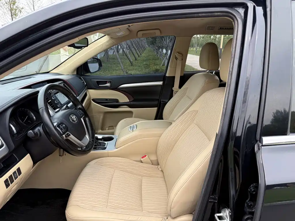 Toyota Highlander — миниатюра 7