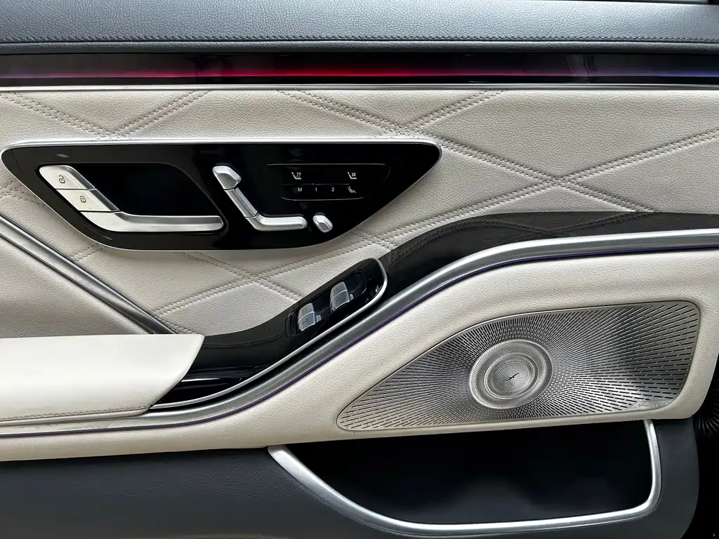 Mercedes-Benz S-Class — миниатюра 11
