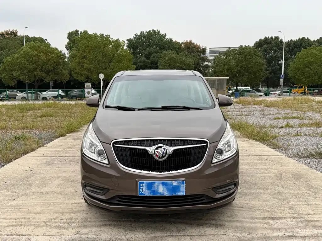 Buick GL8 — миниатюра 2