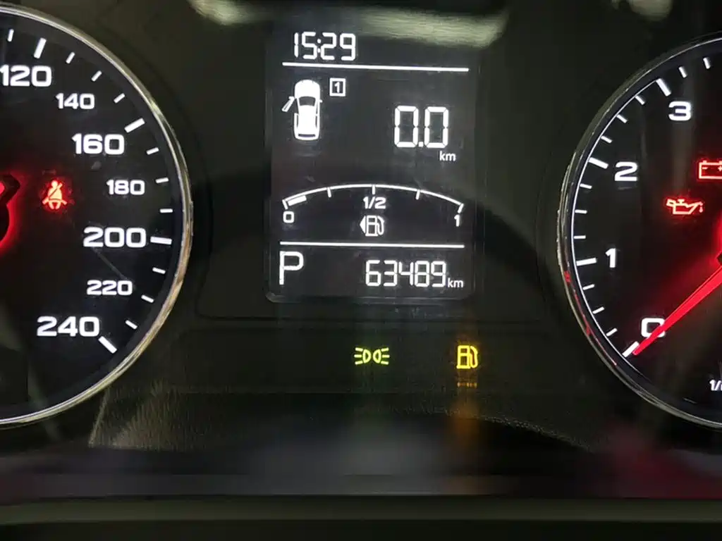 ROEWE  RX5