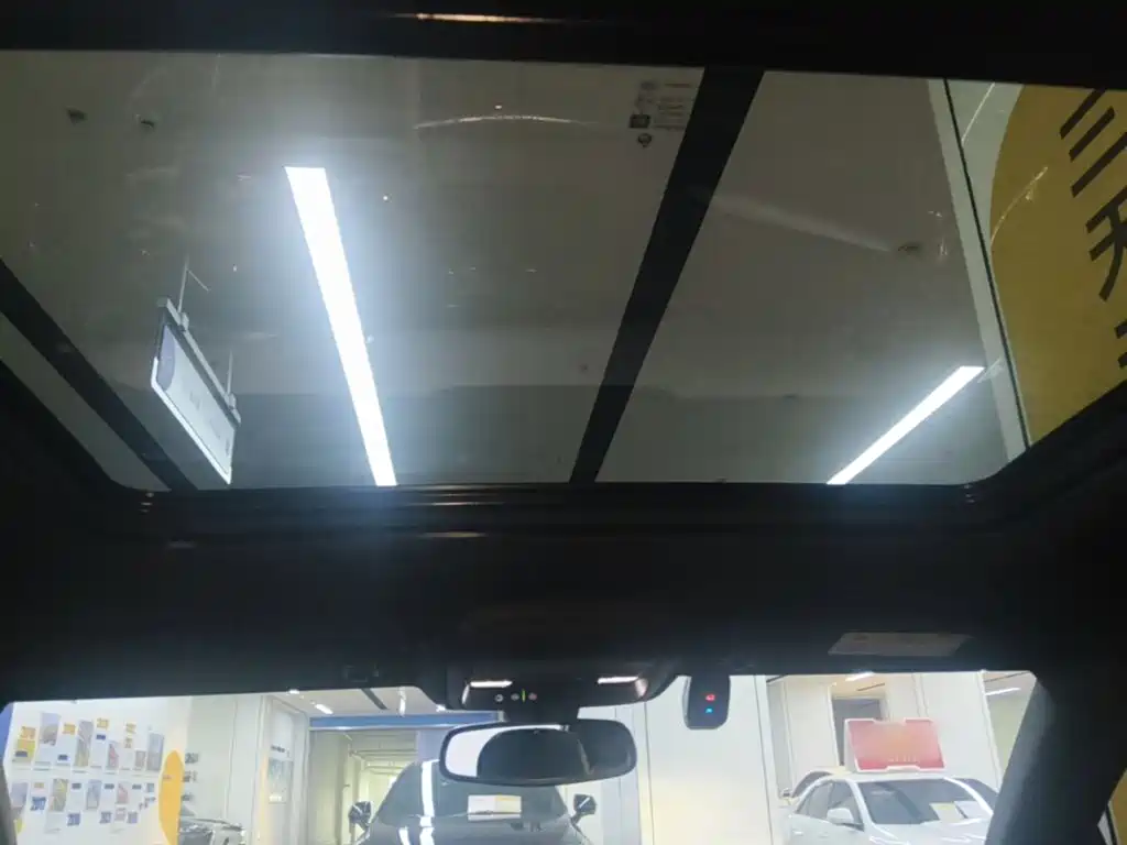 Cadillac XT4 — миниатюра 18