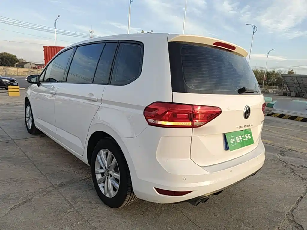 Volkswagen Touran — миниатюра 5