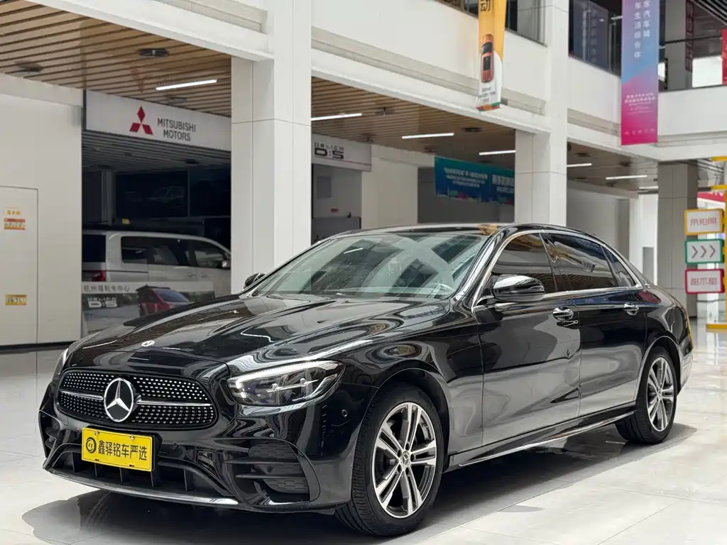 Mercedes-Benz E-Class 2022