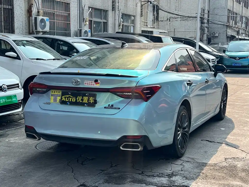 Toyota Avalon — миниатюра 8
