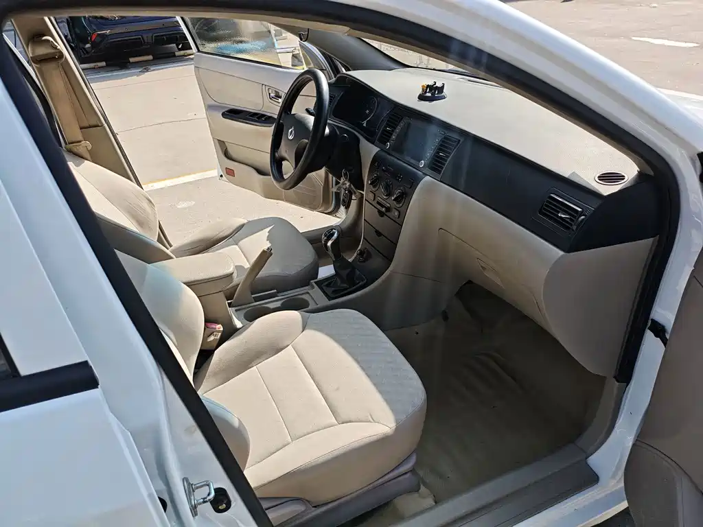 Geely Vision — миниатюра 7