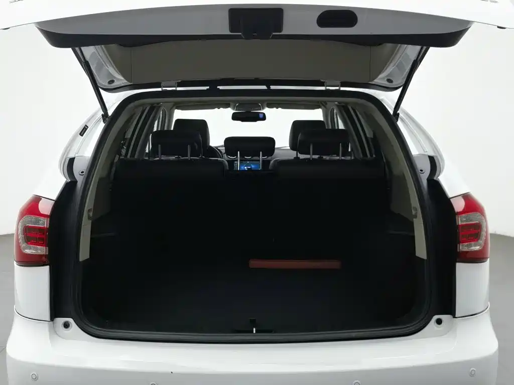 BYD Tang New Energy — миниатюра 16