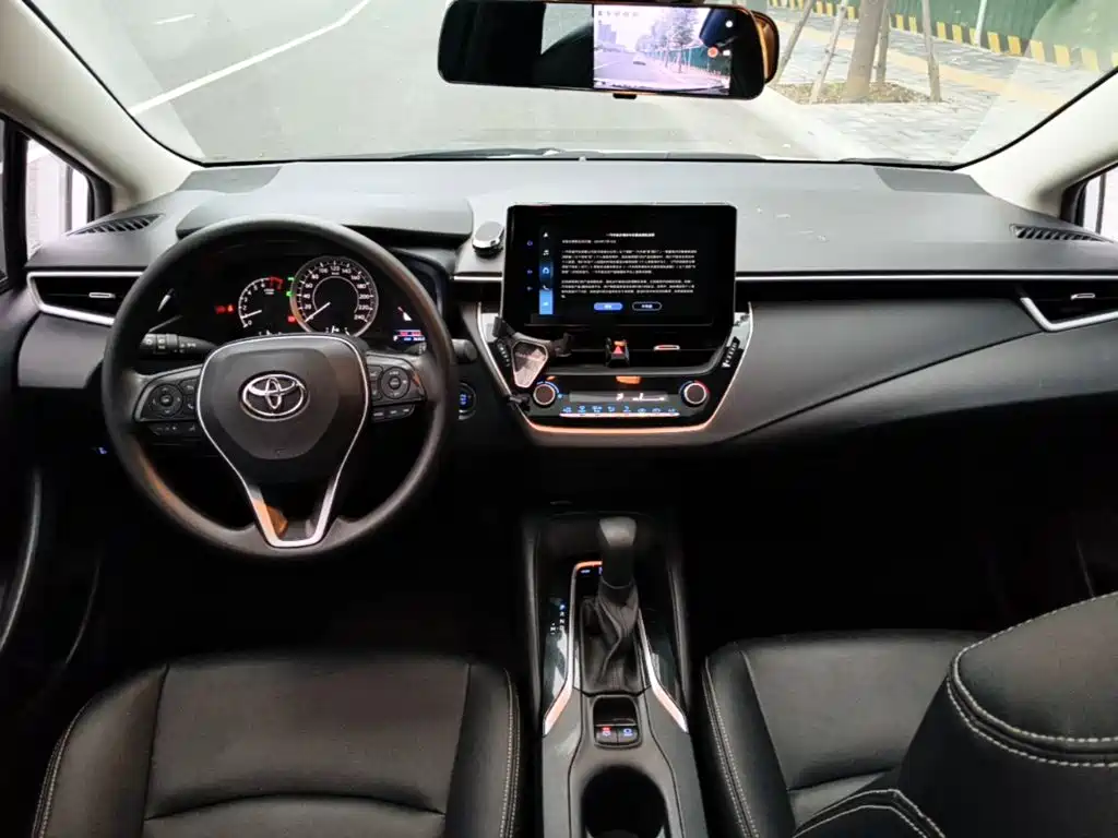 Toyota Corolla — миниатюра 10