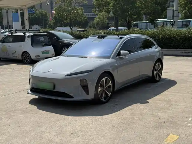NIO ET5T
