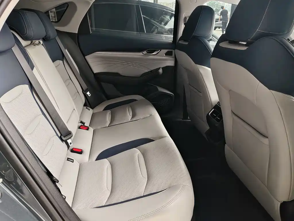 Geely Xingrui — миниатюра 10