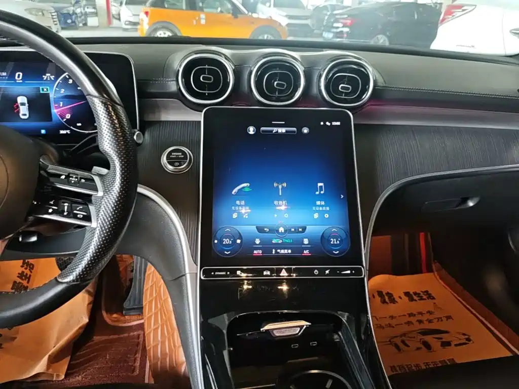 Mercedes-Benz C-Class — миниатюра 13