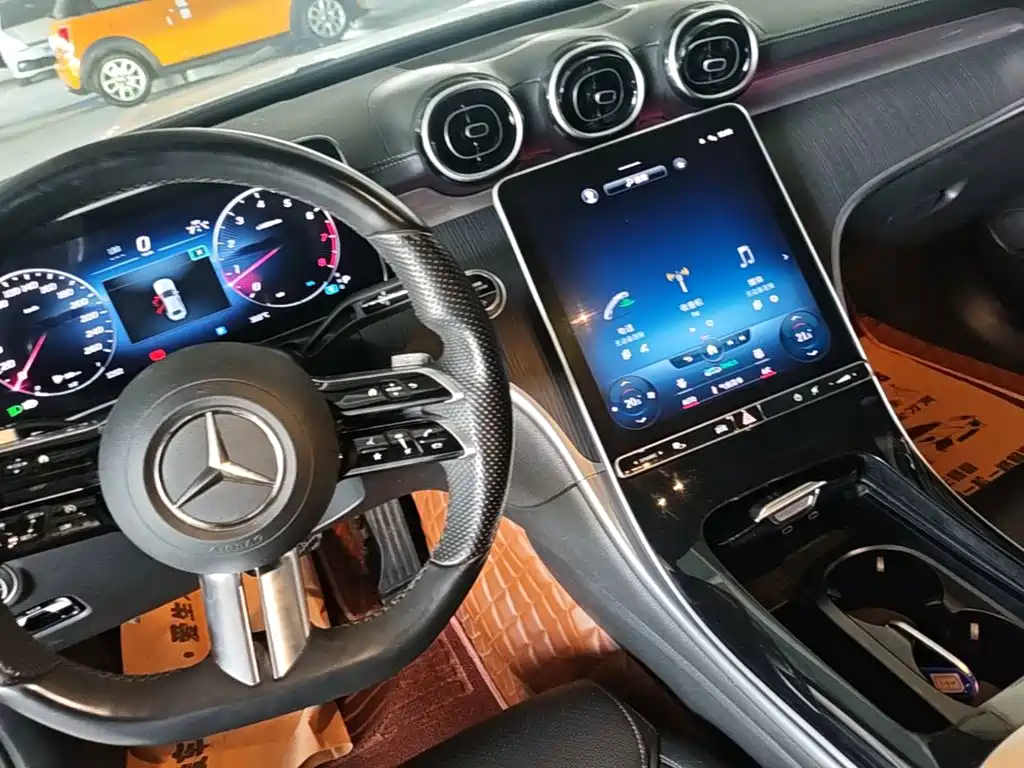 Mercedes-Benz C-Class — миниатюра 14