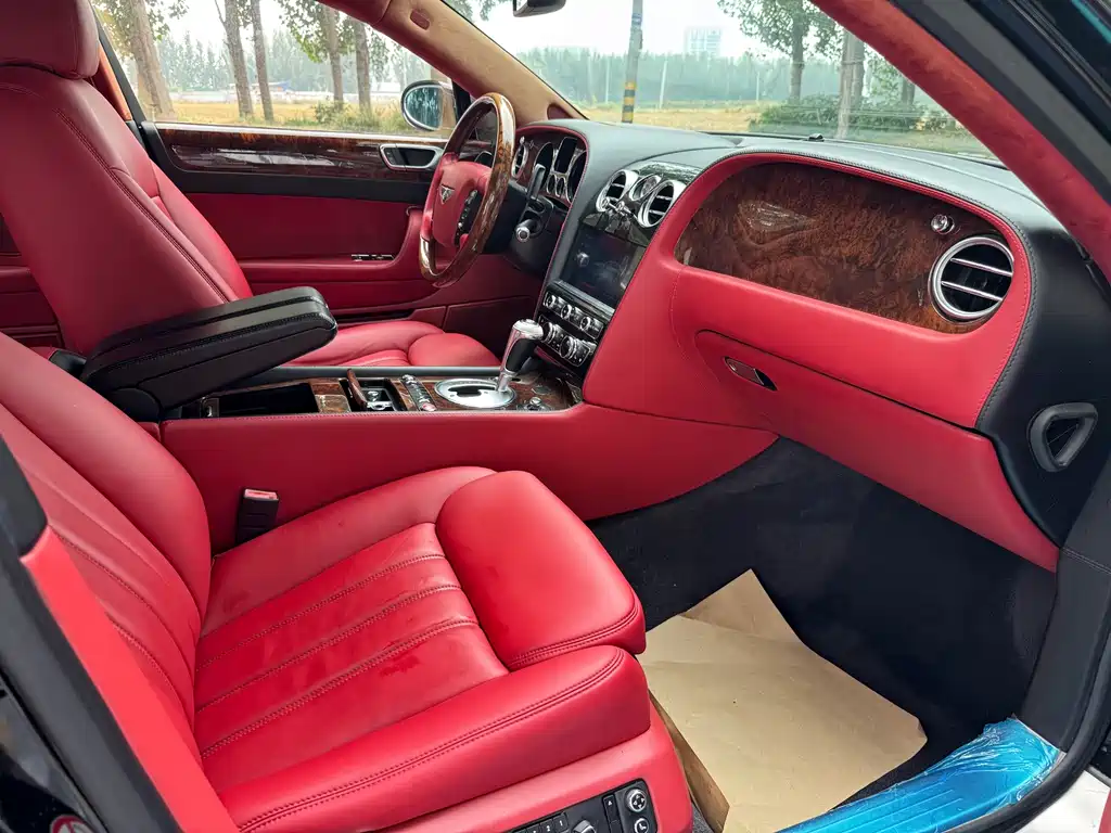 Bentley Flying Spur — миниатюра 12