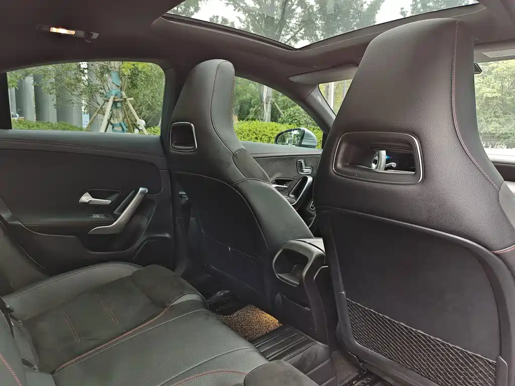 Mercedes-Benz CLA (Import) — миниатюра 15