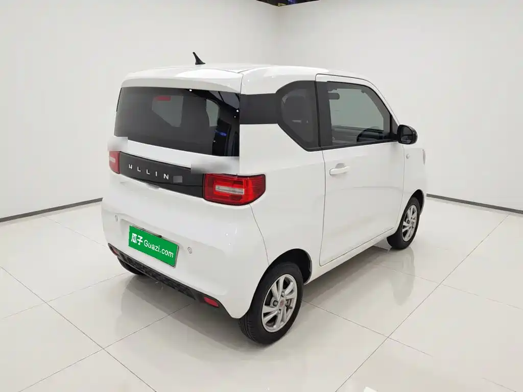 Wuling MINIEV — миниатюра 4