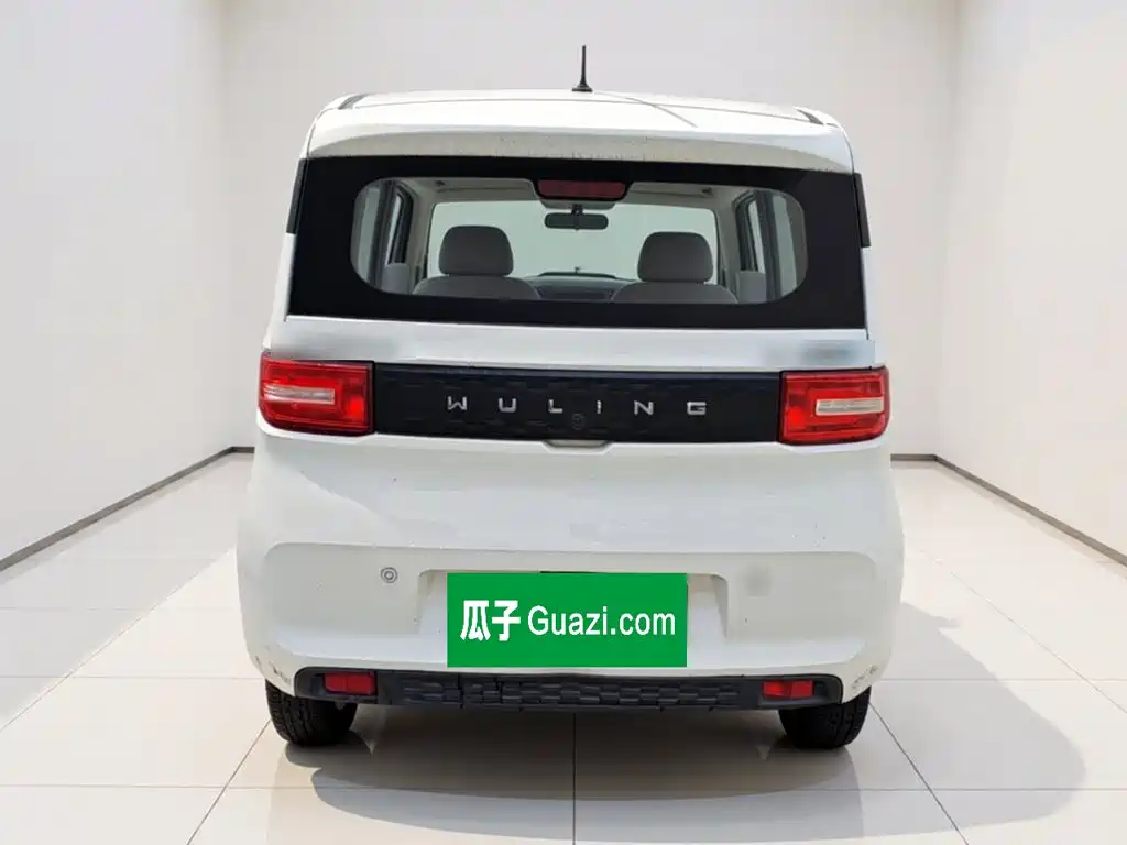 Wuling MINIEV — миниатюра 3