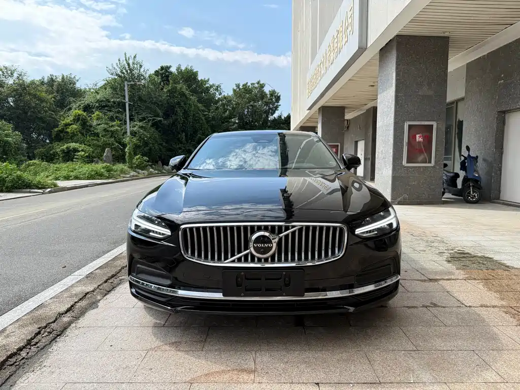 Volvo S90 — миниатюра 2