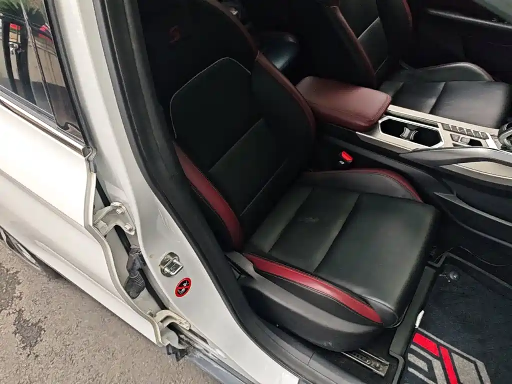 Geely Binyue — миниатюра 25