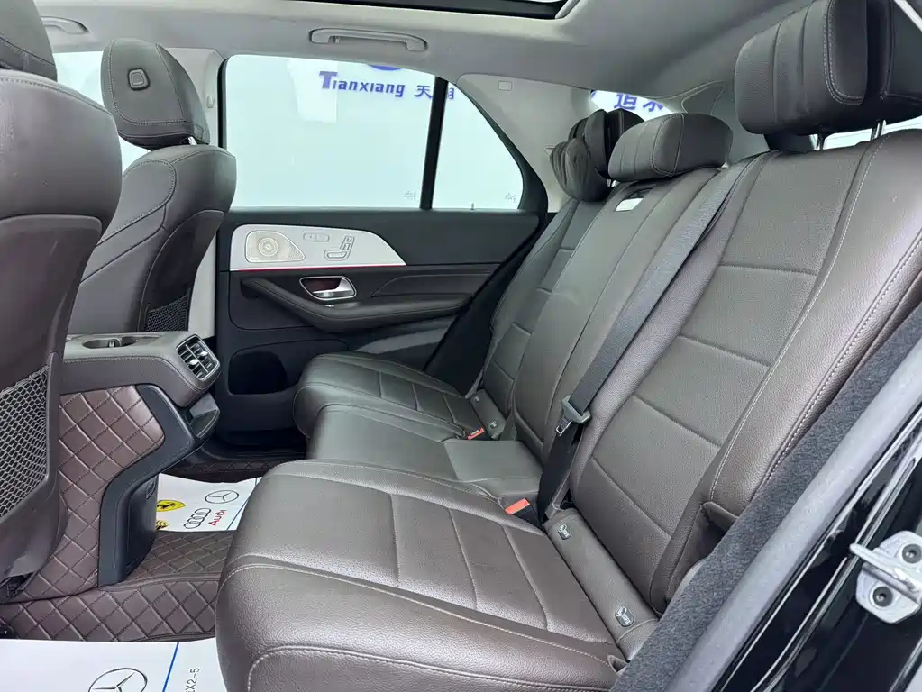 Mercedes-Benz GLE (Import) — миниатюра 13
