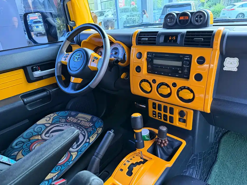 Toyota FJ Cruiser — миниатюра 4