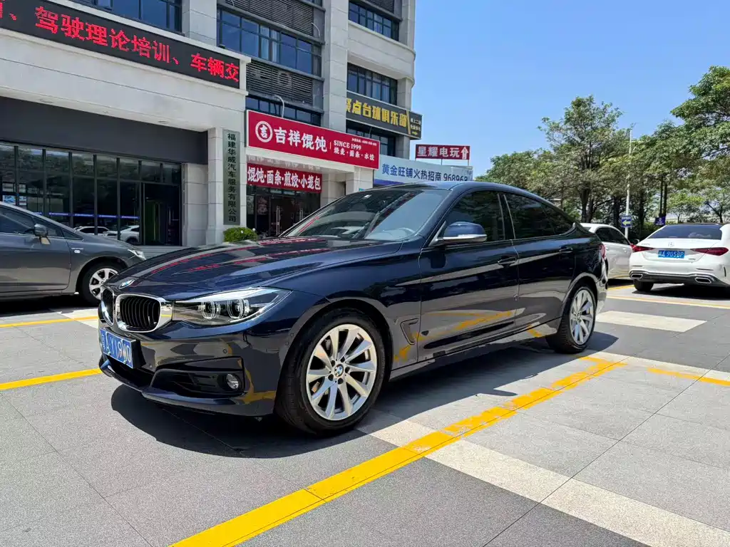 BMW 3 Series GT 2019