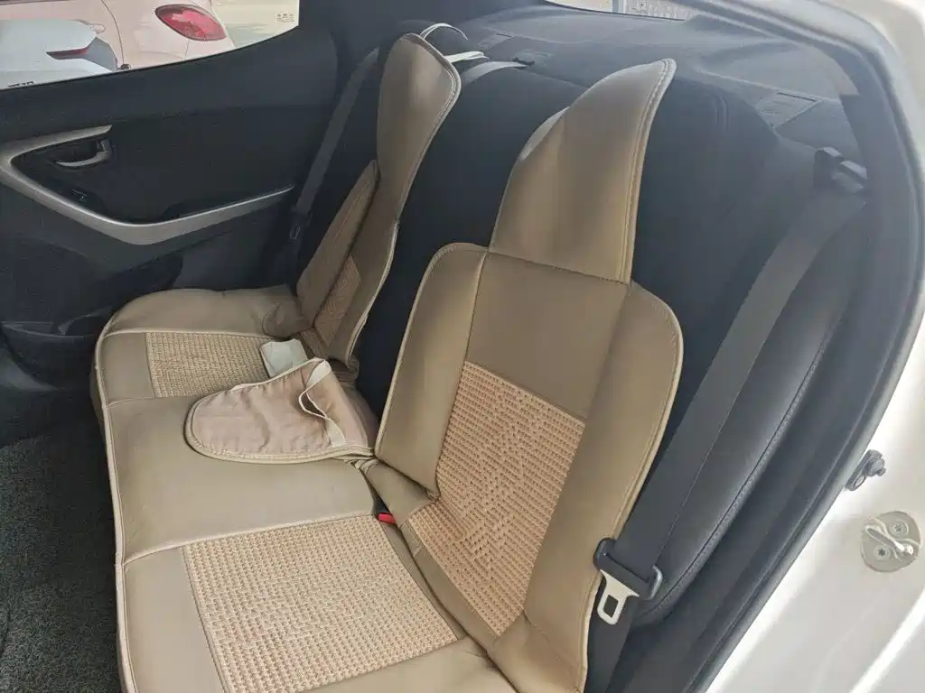 Hyundai Elantra Langdong — миниатюра 13