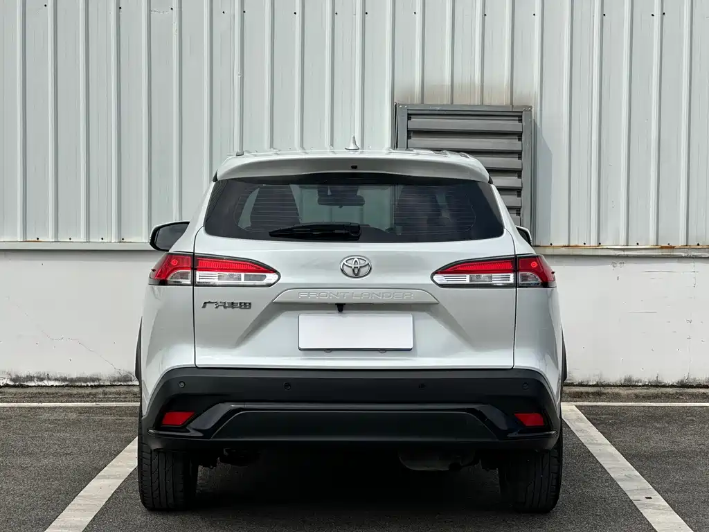 Toyota Frontlander — миниатюра 8