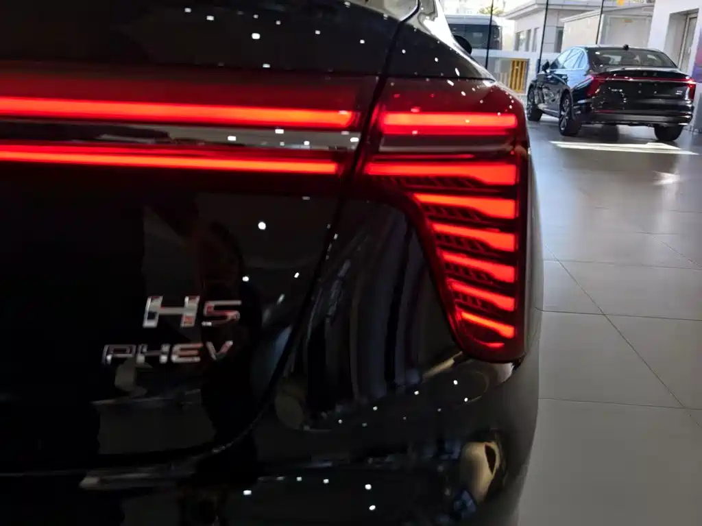 Hongqi HONGQI H5 PHEV
