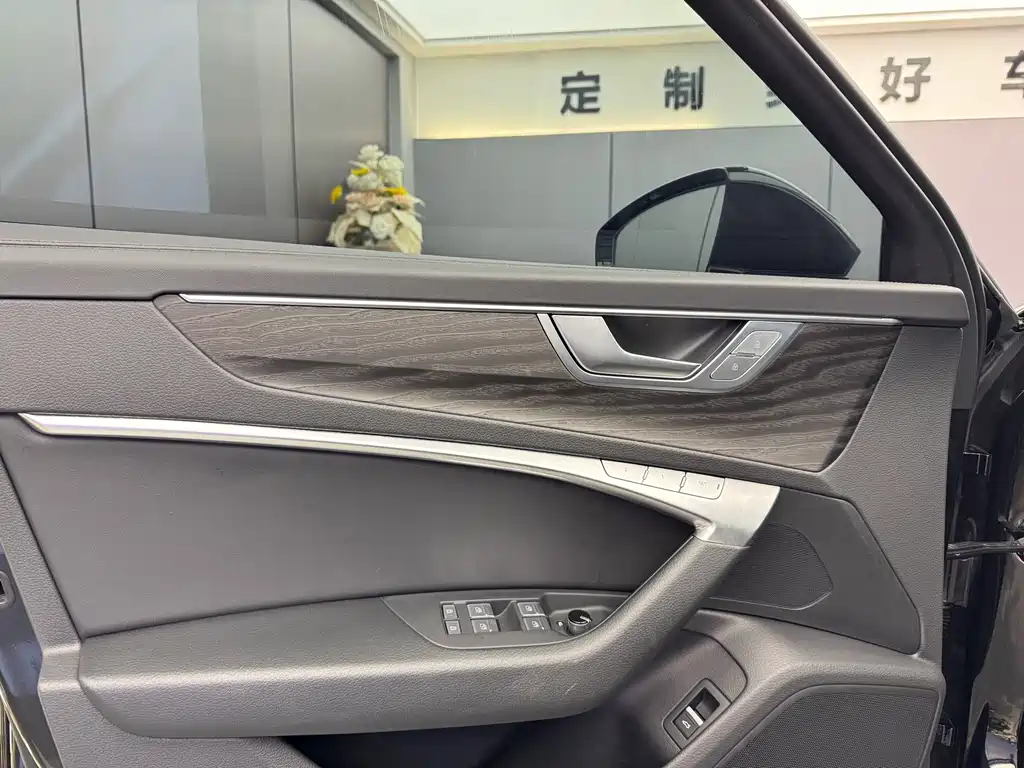 Audi A6L — миниатюра 8