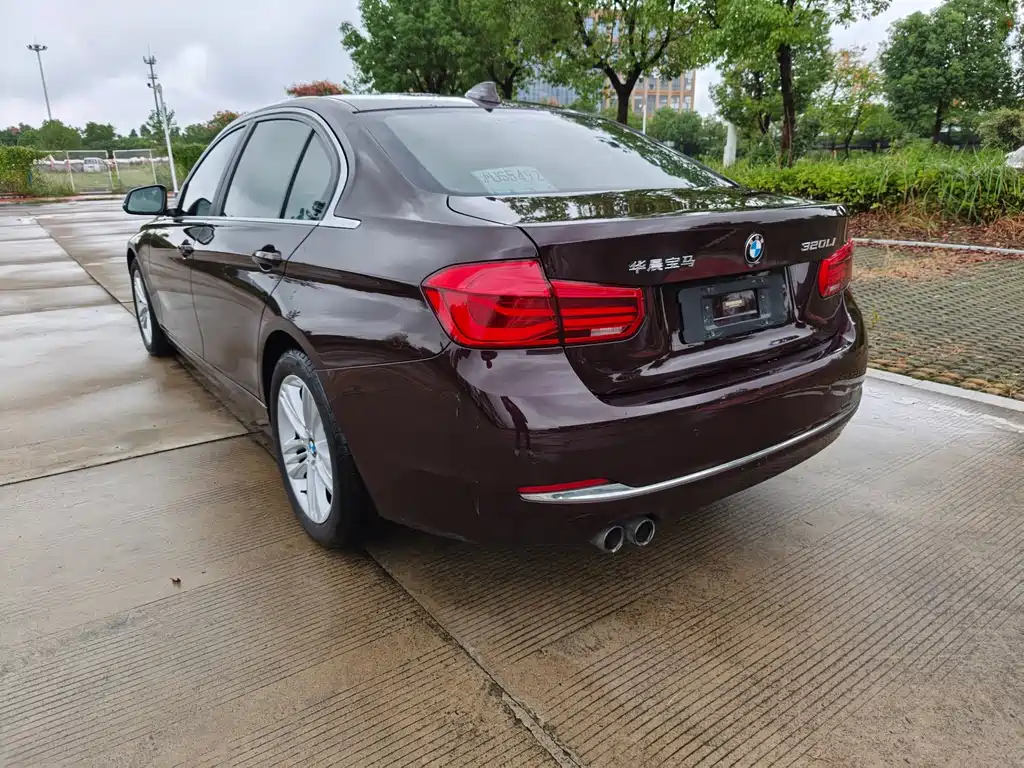 BMW 3 Series — миниатюра 5