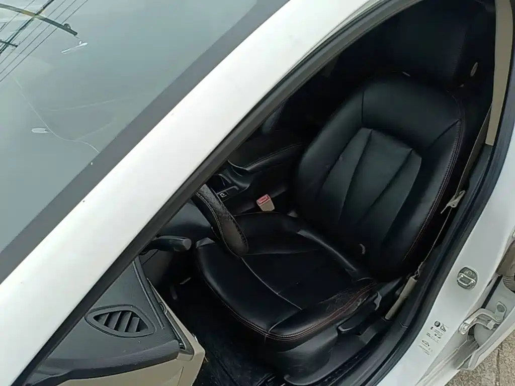 Buick Verano — миниатюра 15