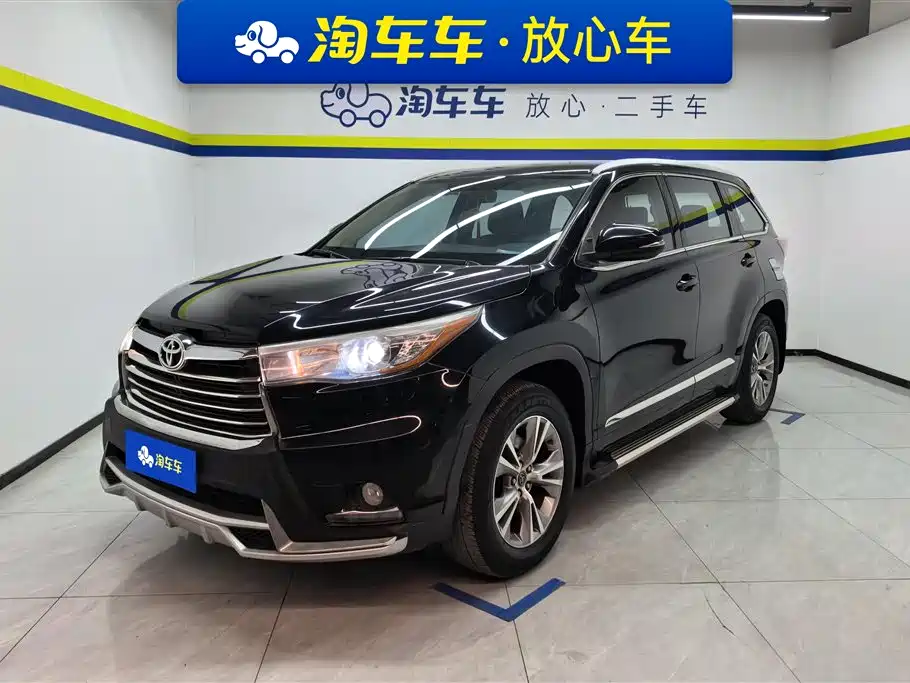 TOYOTA HIGHLANDER