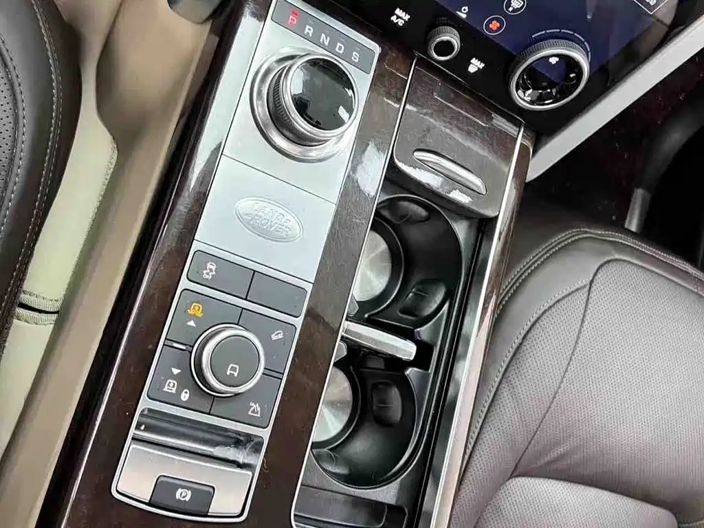 Land Rover Range Rover — миниатюра 23