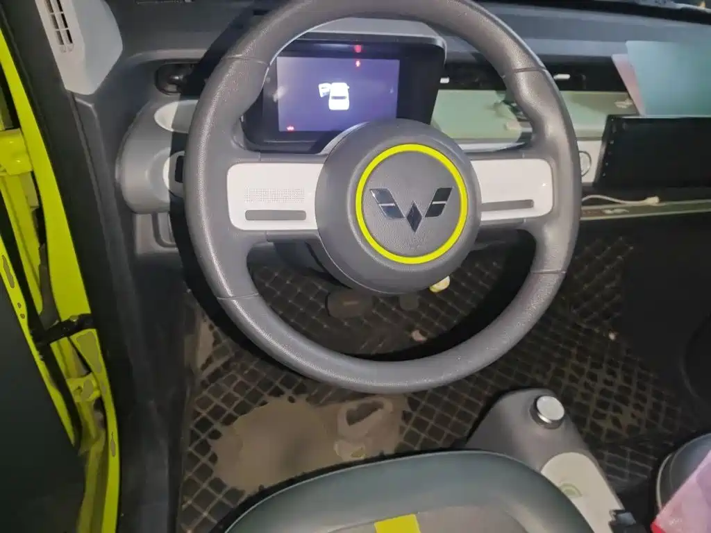 Wuling MINIEV — миниатюра 11