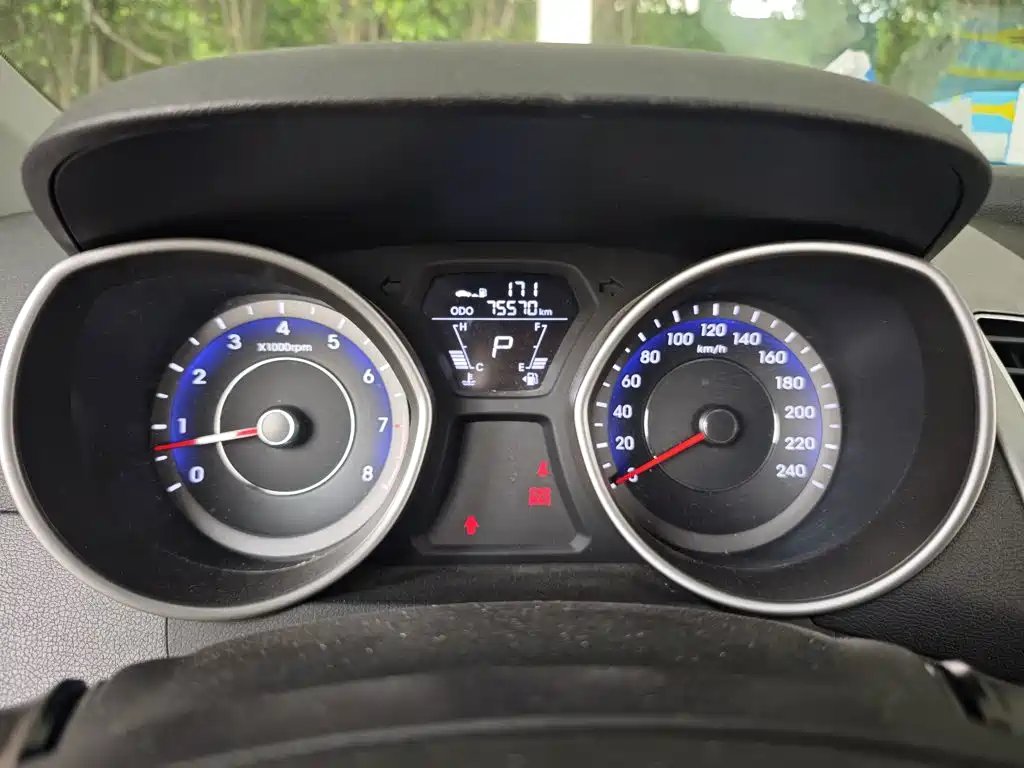 Hyundai Elantra Langdong — миниатюра 7