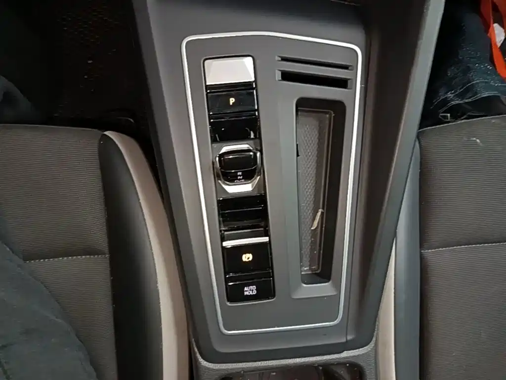 Volkswagen Golf — миниатюра 14