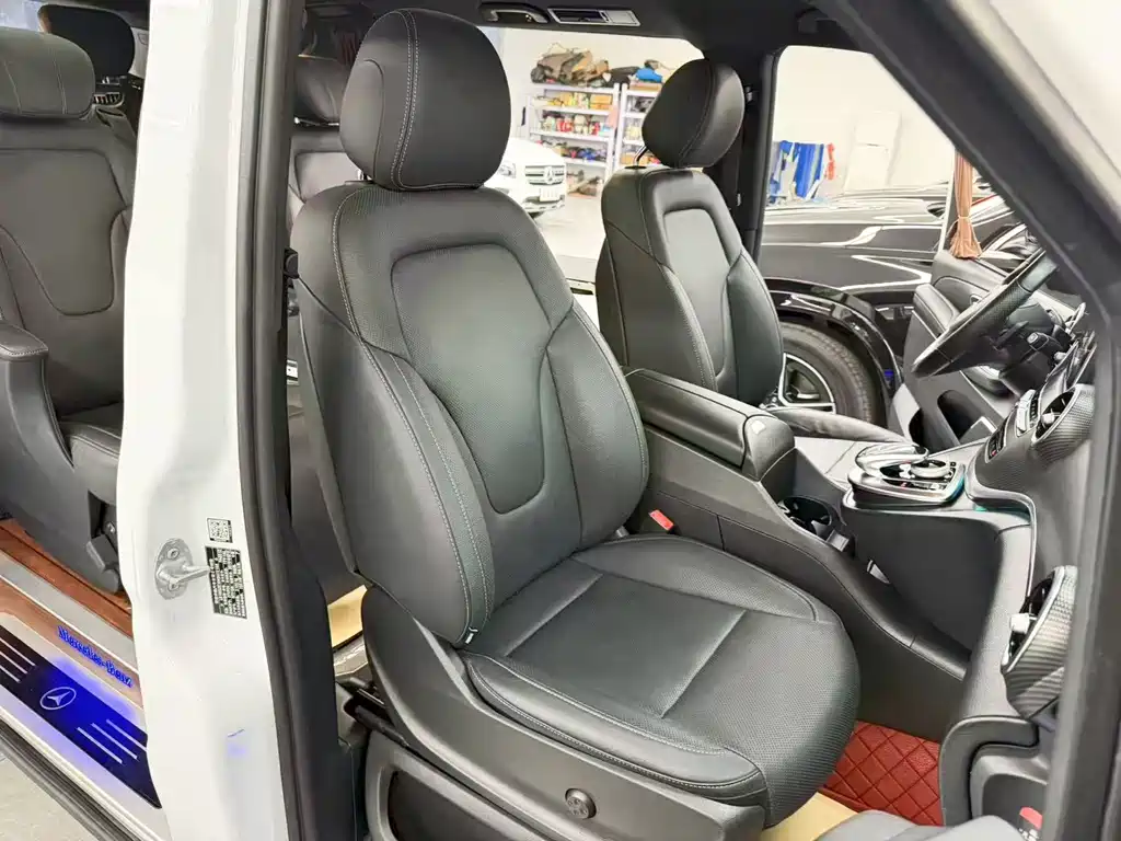 Mercedes-Benz V-Class — миниатюра 17